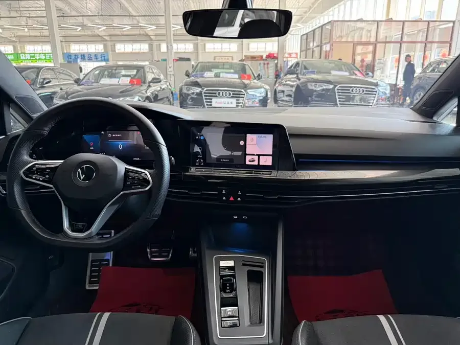 Volkswagen golf Golf 2023 facelift 280TSI DSG R-Line Lite 2023 — миниатюра 2