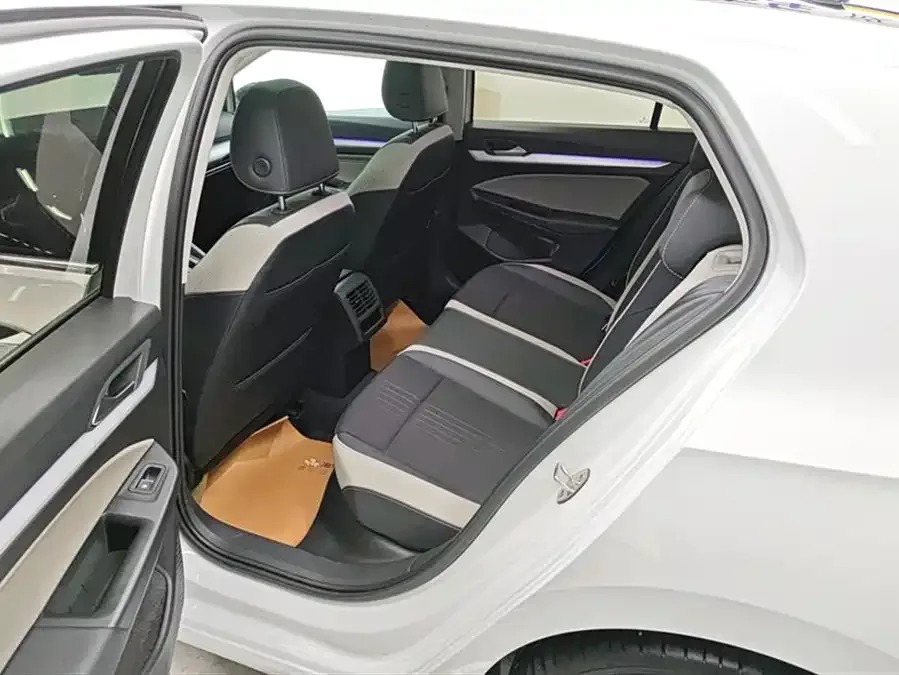 Volkswagen golf Golf 2023 facelift 280TSI DSG Pro 2024 — миниатюра 5
