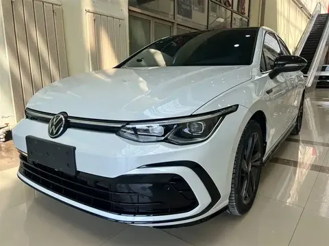 Volkswagen golf 2022 купить в Москве