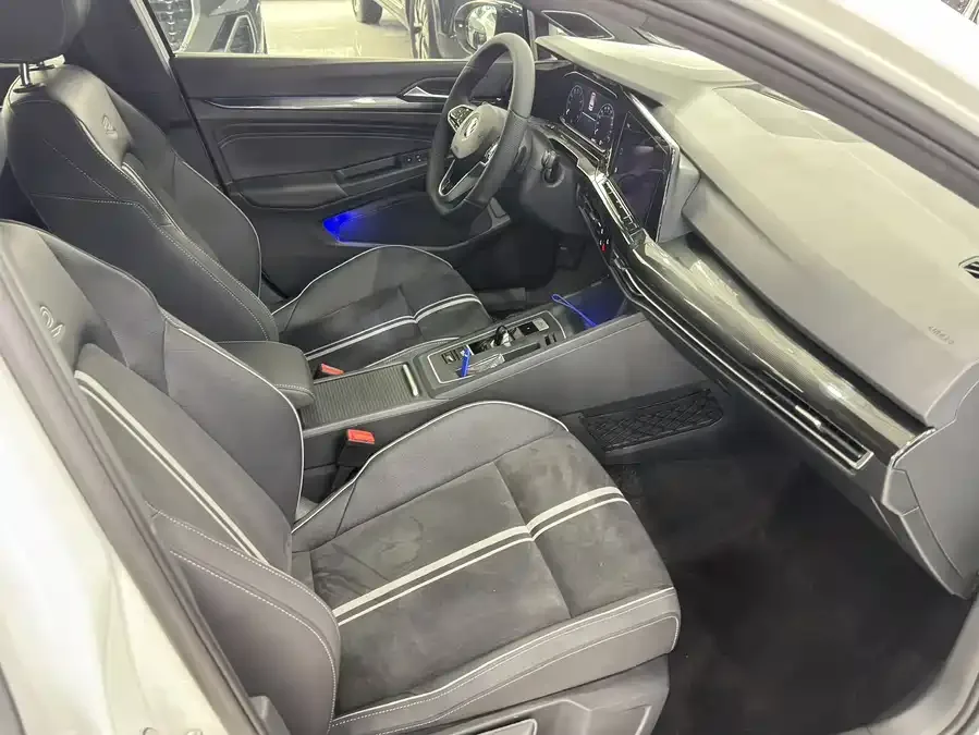 Volkswagen golf Golf 2021 280TSI DSG R-Line 2022 — миниатюра 2