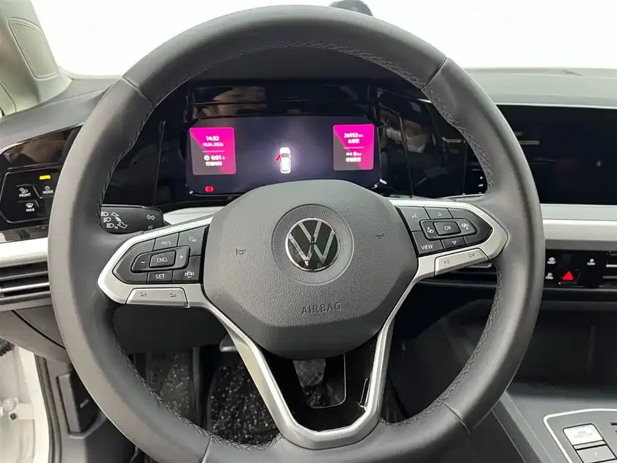 Volkswagen golf Golf 2023 280TSI DSG Pro 2023 — миниатюра 3
