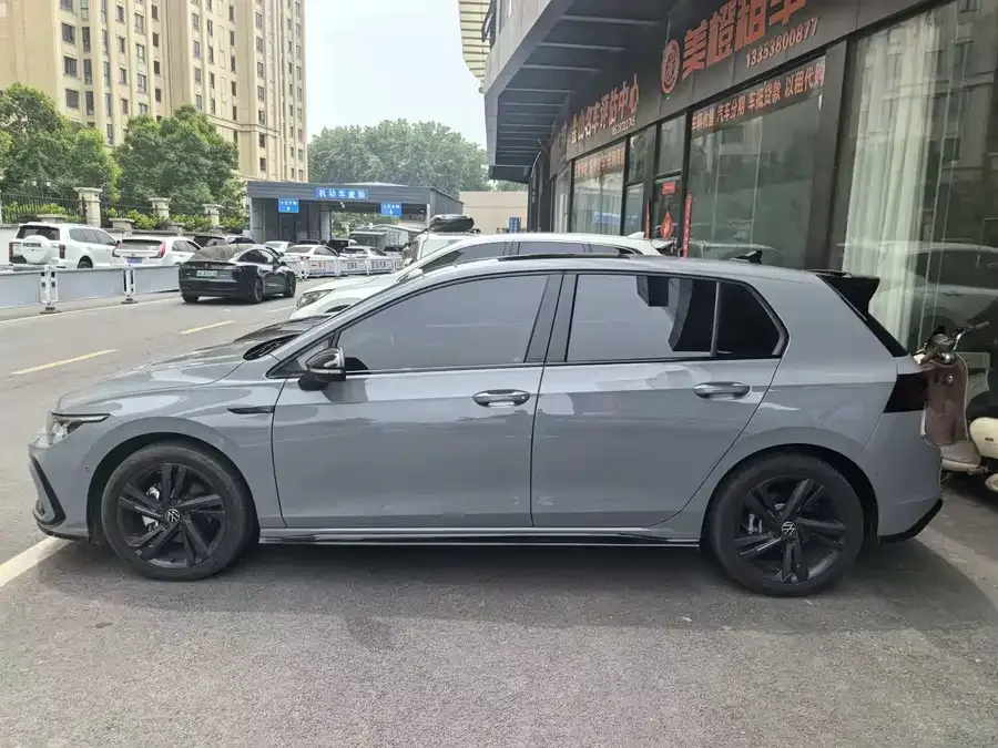 Volkswagen golf Golf 2021 280TSI DSG R-Line 2022 — миниатюра 3