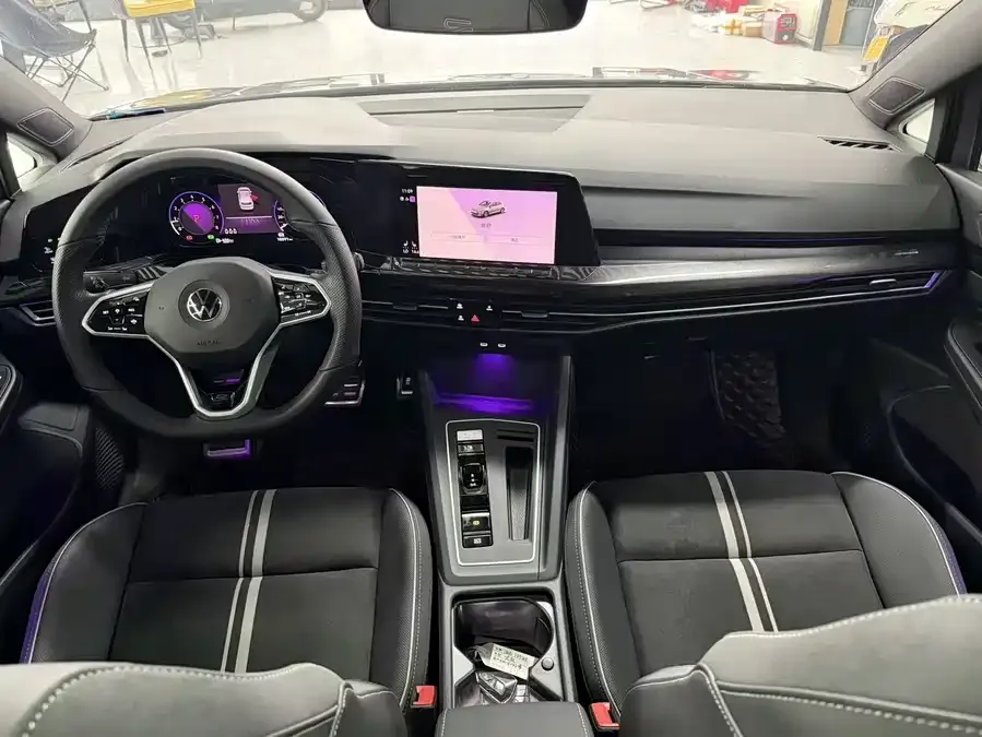 Volkswagen golf Golf 2021 280TSI DSG R-Line 2022 — миниатюра 4