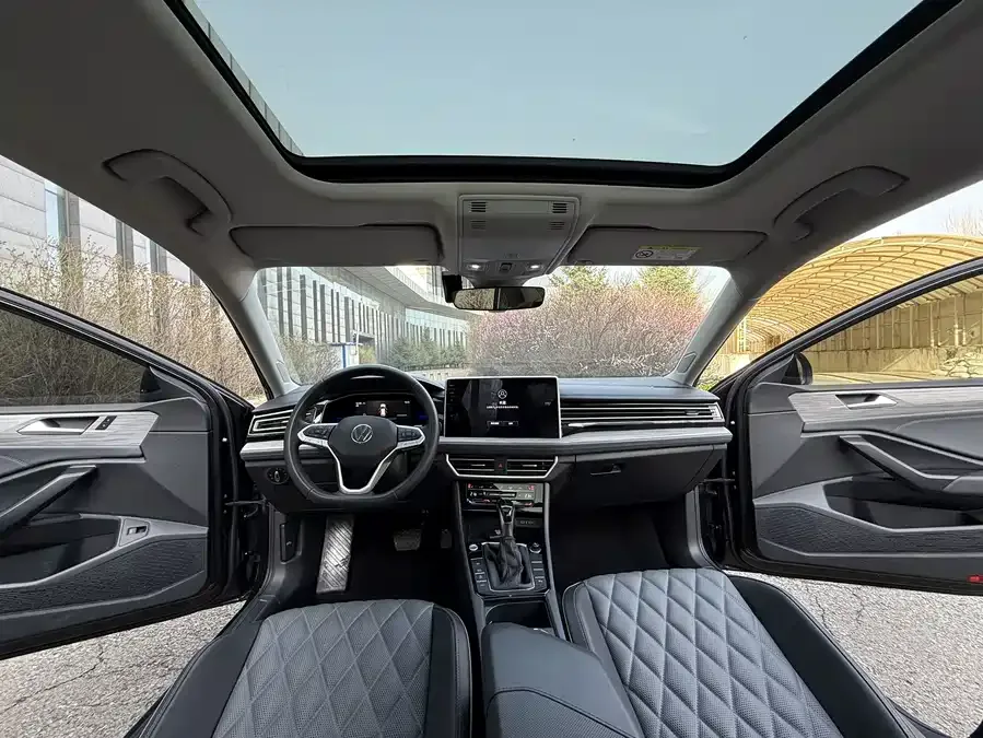 Volkswagen Sagitar 2023 Sagitar 280TSI DSG Beyond Edition 2022 — миниатюра 5