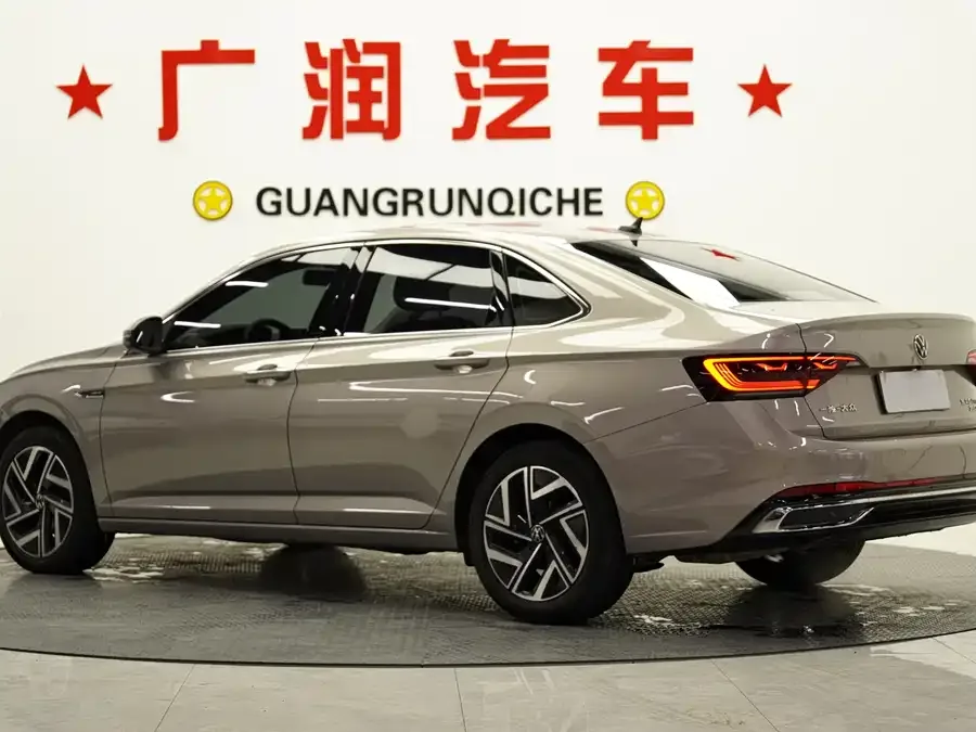 Volkswagen Sagitar 2023 Sagitar 280TSI DSG Beyond Plus Edition 2022 — миниатюра 3