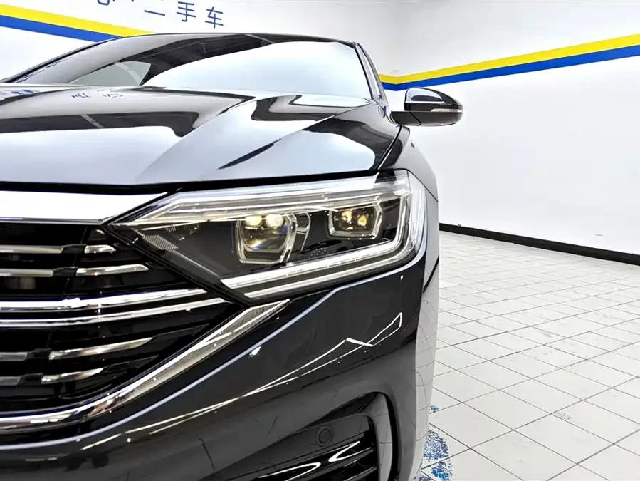 Volkswagen Sagitar 2023 Sagitar 300TSI DSG Beyond Edition 2024 — миниатюра 2
