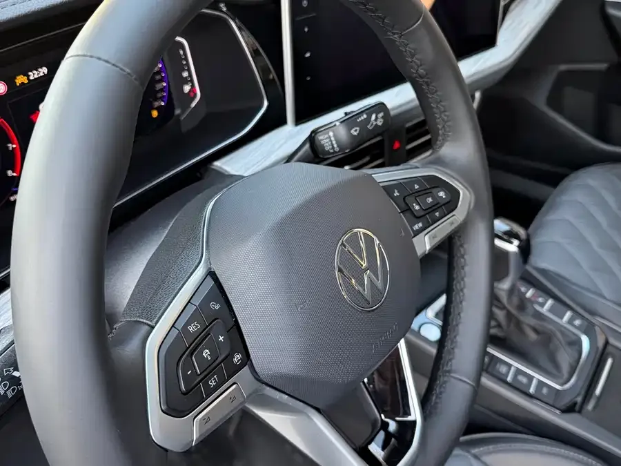 Volkswagen Sagitar 2023 Sagitar 280TSI DSG Beyond Plus Edition 2022 — миниатюра 5