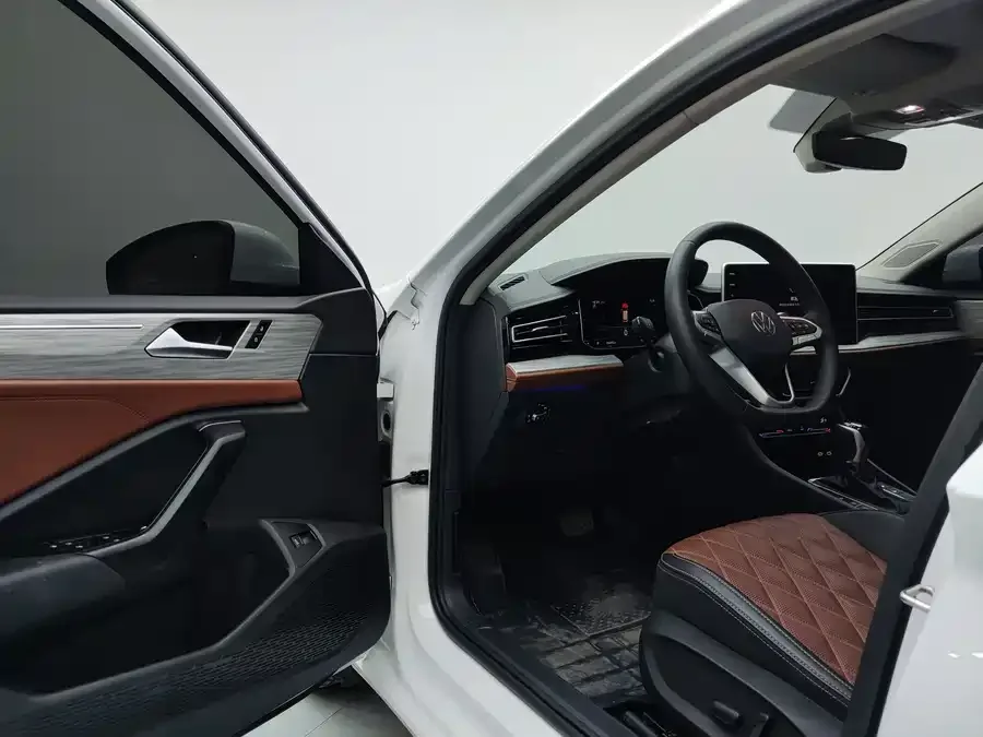Volkswagen Sagitar 2023 Sagitar 280TSI DSG Beyond Edition 2022 — миниатюра 4