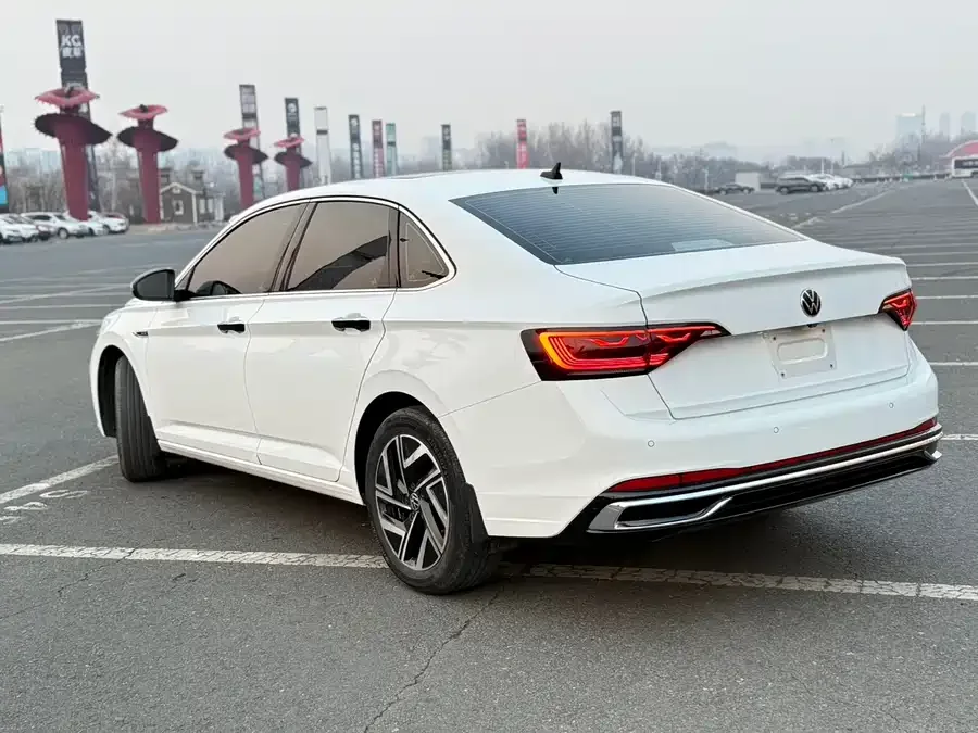 Volkswagen Sagitar 2023 Sagitar 280TSI DSG Beyond Edition 2022 — миниатюра 4