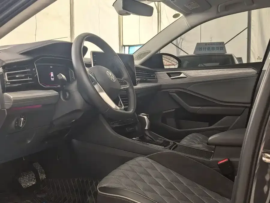 Volkswagen Sagitar 2024 Sagitar 300TSI DSG Excellence Edition 2024 — миниатюра 2