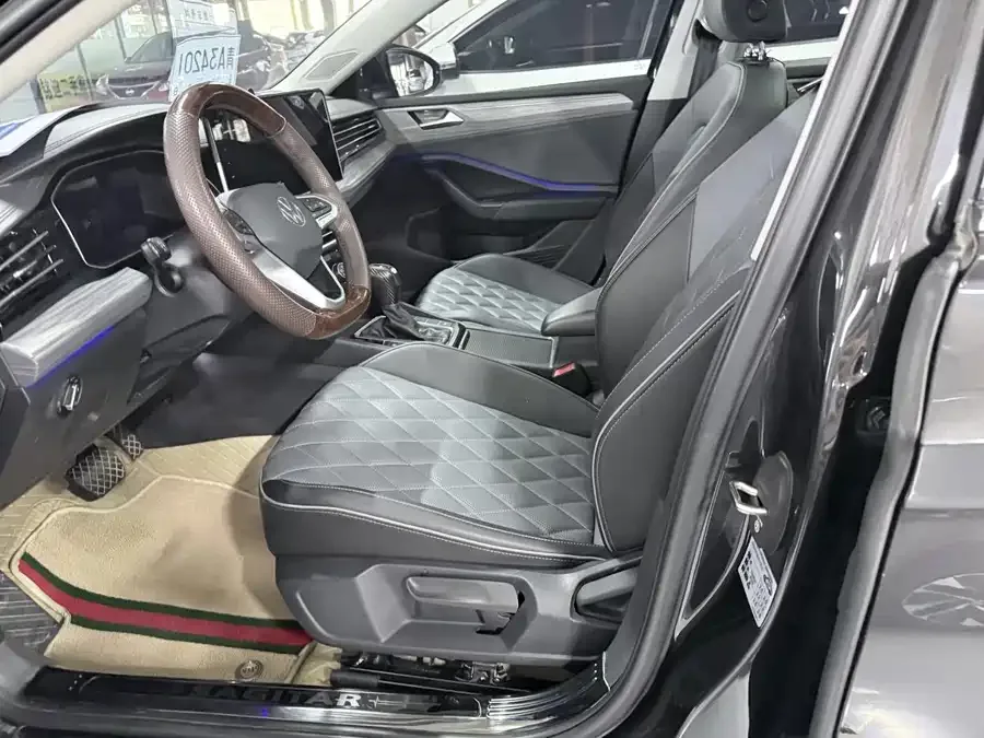 Volkswagen Sagitar 2023 Sagitar 300TSI DSG Excellence Edition 2024 — миниатюра 4