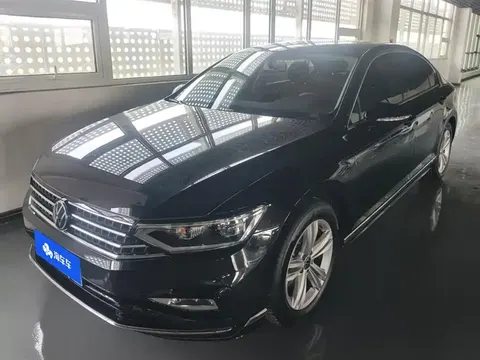 Volkswagen Magotan 2024 купить в Москве