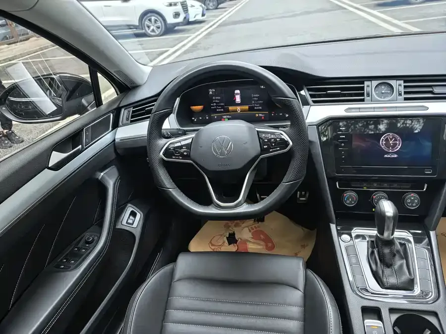Volkswagen Magotan Magotan 2023 2 million commemorative edition 280TSI DSG comfort model 2024 — миниатюра 4