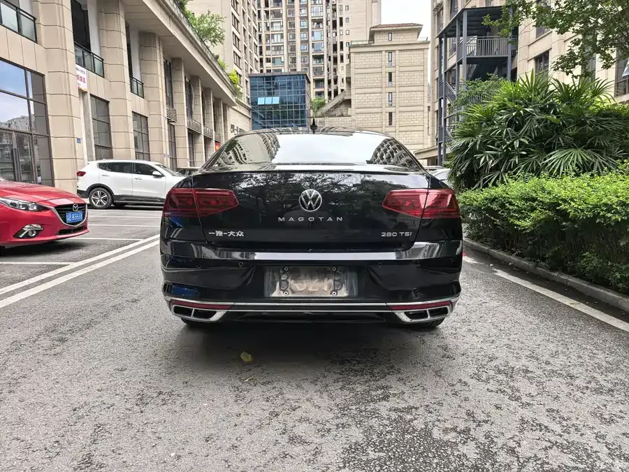 Volkswagen Magotan Magotan 2023 2 million commemorative edition 280TSI DSG comfort model 2024 — миниатюра 5