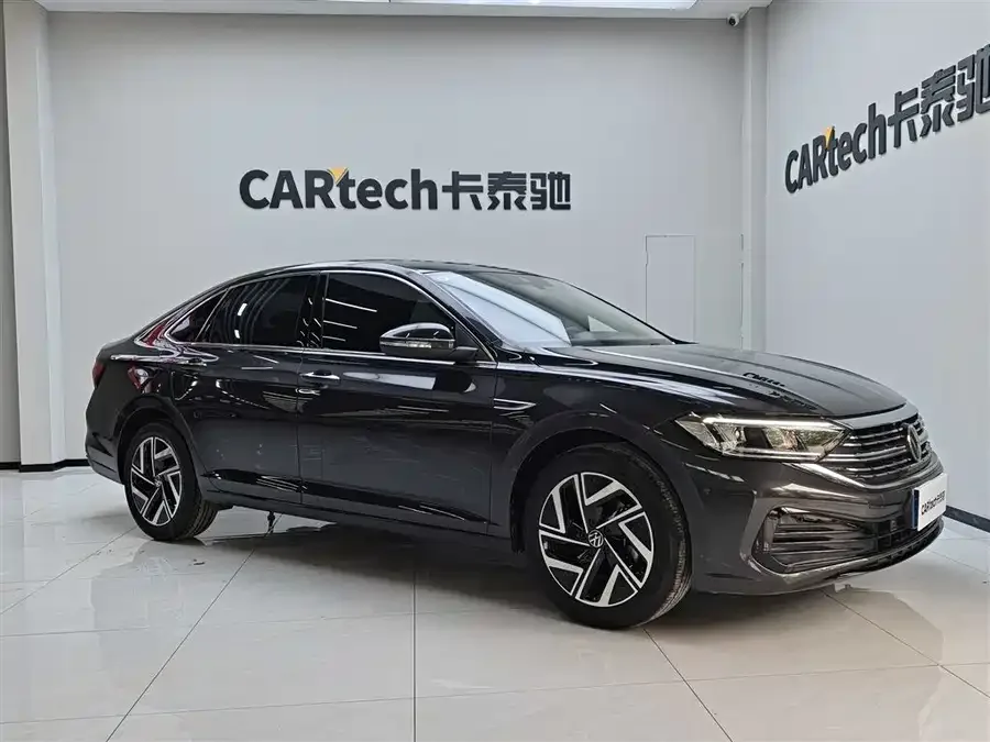 Volkswagen Sagitar 2025 Sagitar facelift 300TSI DSG Beyond Edition 2025 — миниатюра 3
