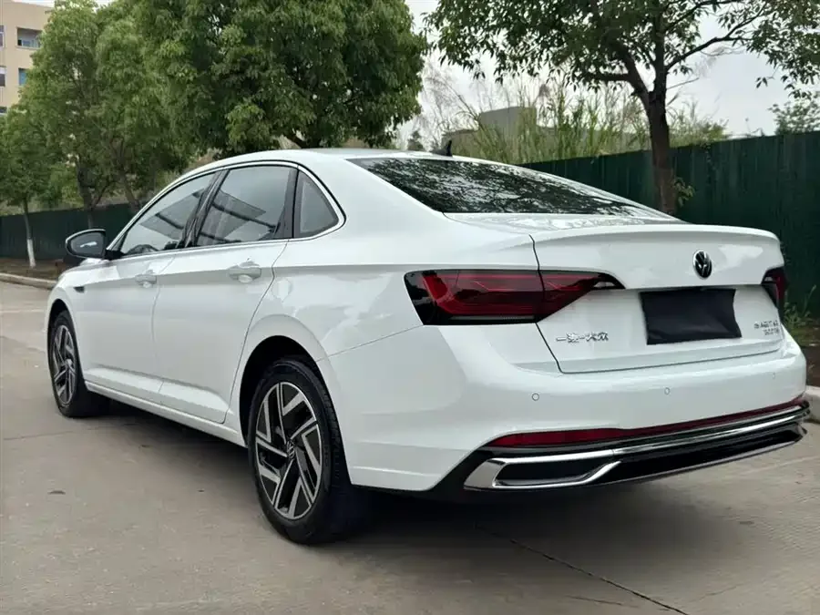Volkswagen Sagitar 2023 Sagitar 300TSI DSG Beyond Edition 2023 — миниатюра 3