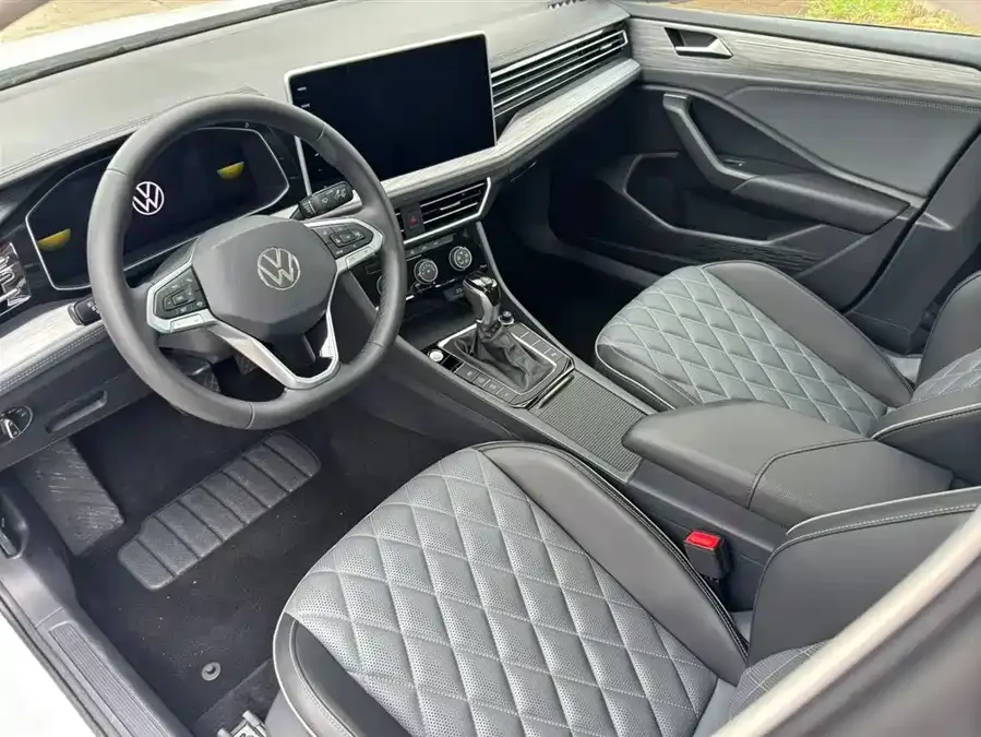 Volkswagen Sagitar 2023 Sagitar 300TSI DSG Beyond Edition 2023 — миниатюра 4