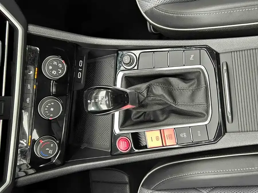 Volkswagen Sagitar 2023 Sagitar 280TSI DSG Beyond Lite Edition 2023 — миниатюра 2