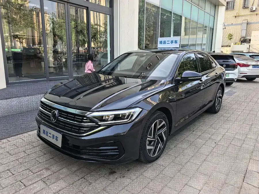 Volkswagen Sagitar 2023 Sagitar 200TSI DSG Beyond Edition 2023 — фото 1, купить с доставкой в Москву