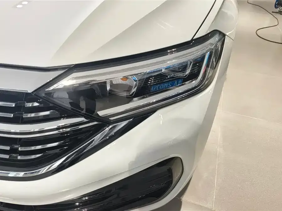 Volkswagen Sagitar 2024 Sagitar 300TSI DSG Beyond Edition 2025 — миниатюра 2