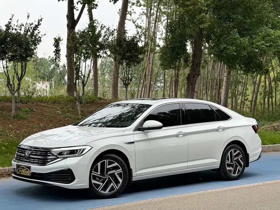 Volkswagen Sagitar 2023 Sagitar 300TSI DSG Beyond Edition 2023 — фото 1, купить с доставкой в Москву