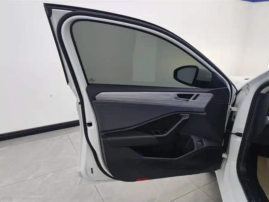 Volkswagen Sagitar 2024 Sagitar 300TSI DSG Beyond Edition 2024 — миниатюра 4