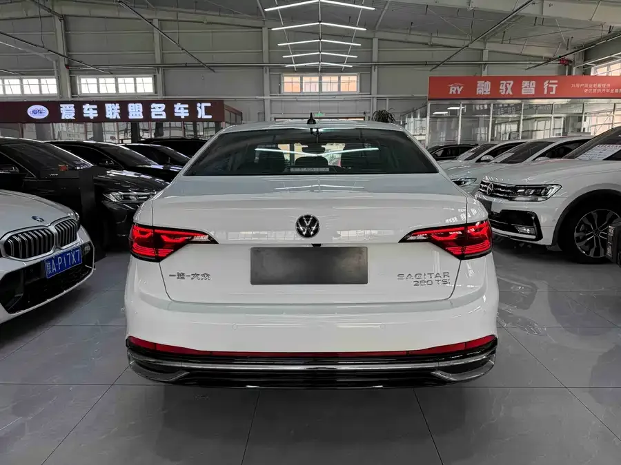 Volkswagen Sagitar 2023 Sagitar 280TSI DSG Beyond Edition 2022 — миниатюра 2