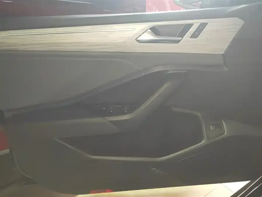 Volkswagen Sagitar 2023 Sagitar 300TSI DSG Beyond Edition 2023 — миниатюра 4