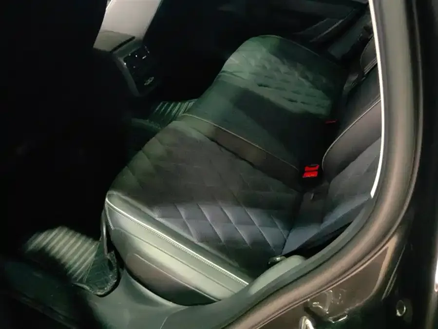 Volkswagen Sagitar 2023 Sagitar 300TSI DSG Beyond Edition 2023 — миниатюра 5