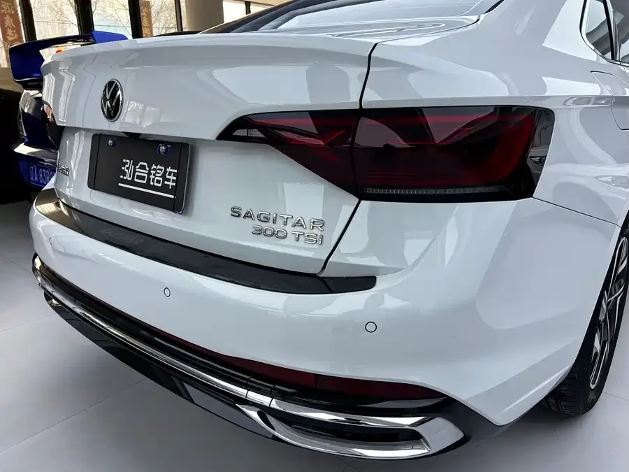 Volkswagen Sagitar 2024 Sagitar 300TSI DSG Beyond Edition 2023 — миниатюра 5