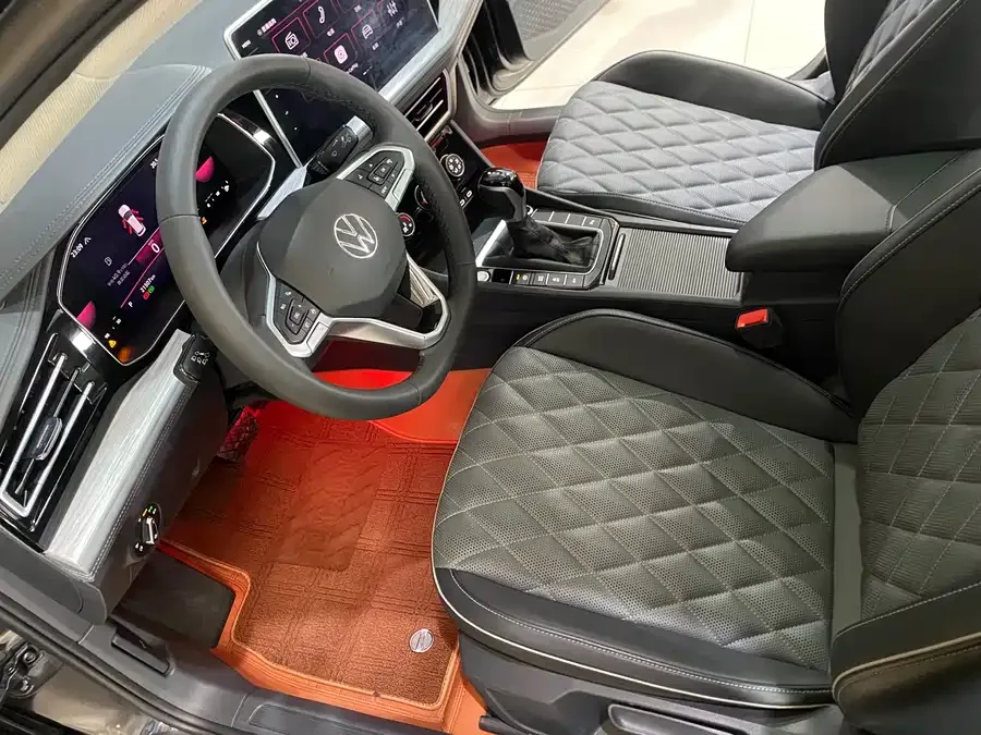 Volkswagen Sagitar 2024 Sagitar 300TSI DSG Beyond Edition 2024 — миниатюра 2
