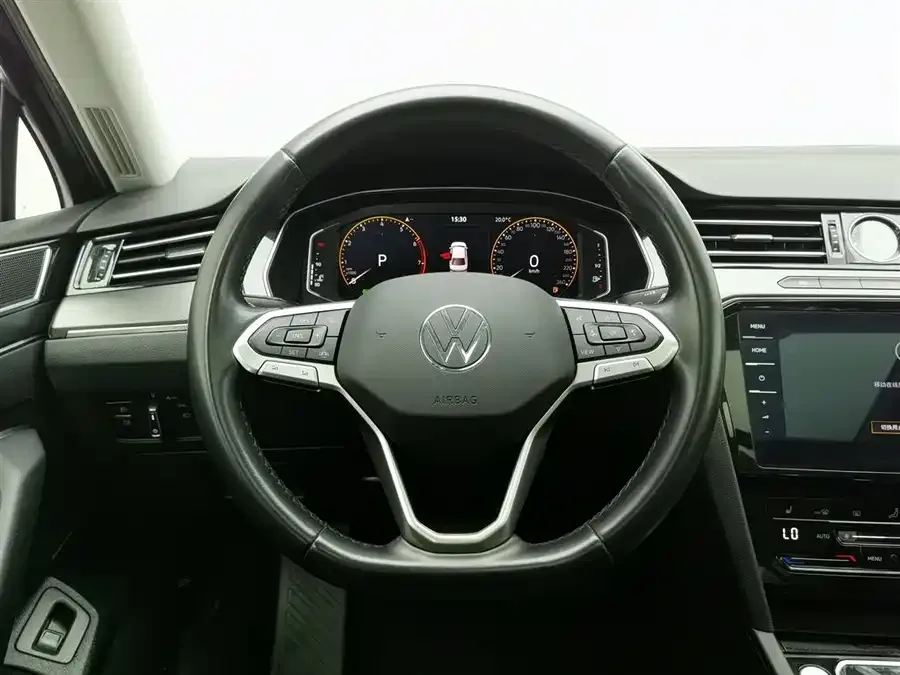 Volkswagen Magotan Magotan 2020 330TSI DSG Luxury Edition 2022 — миниатюра 5