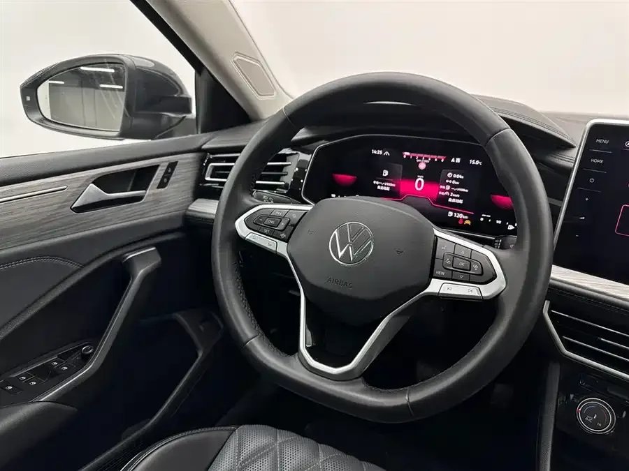 Volkswagen Sagitar 2023 Sagitar 300TSI DSG Beyond Edition 2023 — миниатюра 3
