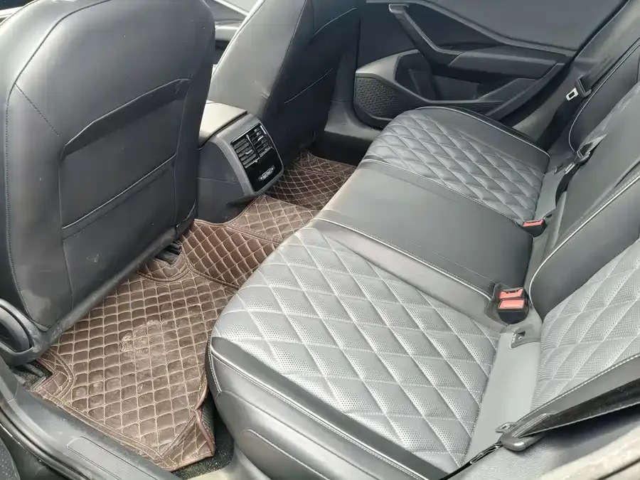 Volkswagen Sagitar 2023 Sagitar 300TSI DSG Beyond Edition 2023 — миниатюра 3
