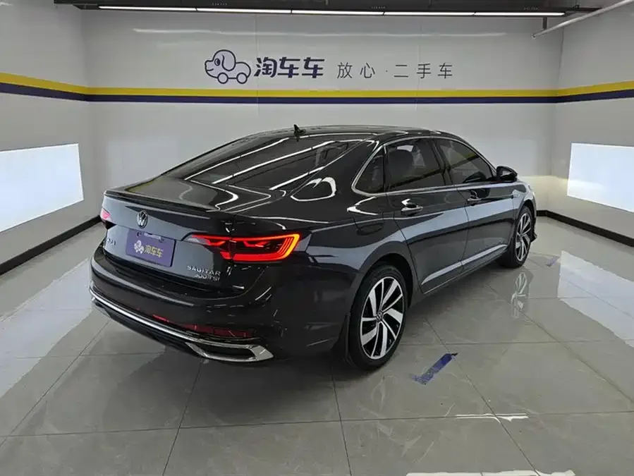 Volkswagen Sagitar 2023 Sagitar 300TSI DSG Beyond Edition 2024 — миниатюра 3