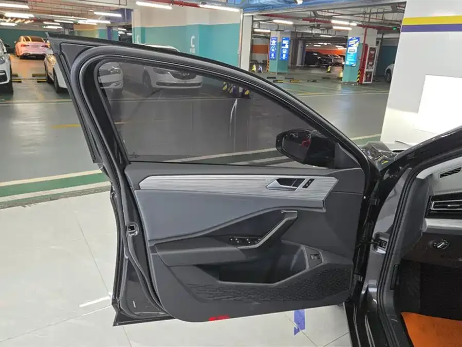 Volkswagen Sagitar 2023 Sagitar 300TSI DSG Beyond Edition 2024 — миниатюра 4