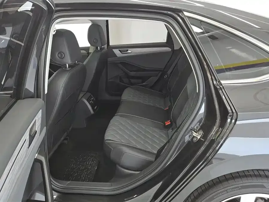 Volkswagen Sagitar 2023 Sagitar 300TSI DSG Beyond Edition 2024 — миниатюра 5