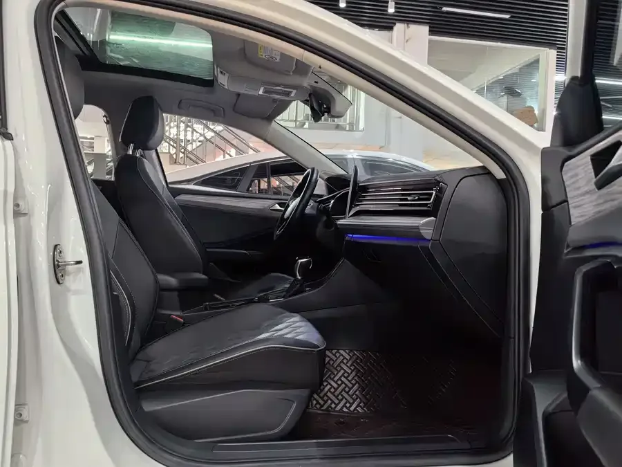 Volkswagen Sagitar 2022 Sagitar 280TSI DSG Beyond Edition 2022 — миниатюра 2