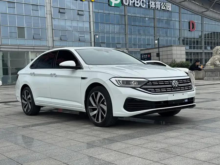 Volkswagen Sagitar 2023 Sagitar 300TSI DSG Beyond Edition 2024 — миниатюра 3