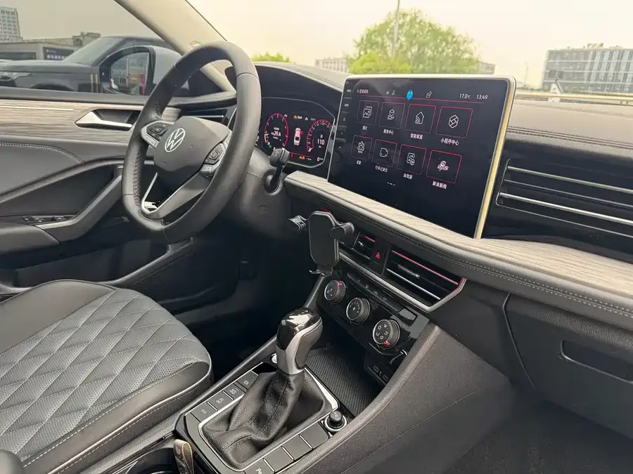 Volkswagen Sagitar 2023 Sagitar 300TSI DSG Beyond Edition 2024 — миниатюра 5