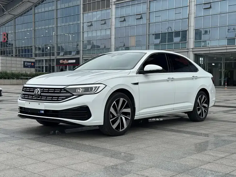 Volkswagen Sagitar 2023 Sagitar 300TSI DSG Beyond Edition 2024 — фото 1, купить с доставкой в Москву