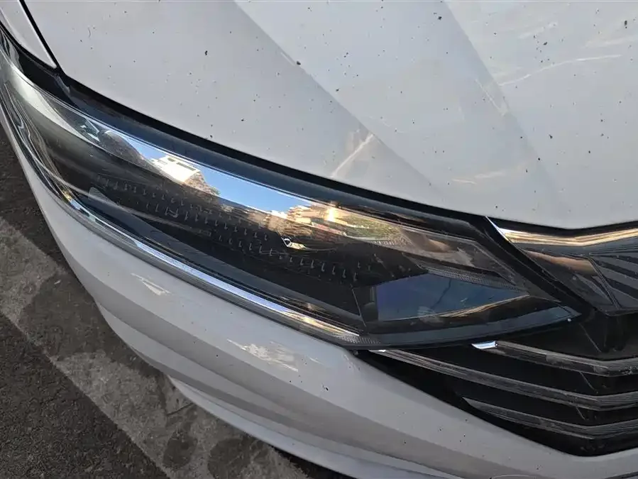 Volkswagen Sagitar 2021 Sagitar 280TSI DSG 30th Anniversary Edition 2022 — миниатюра 5