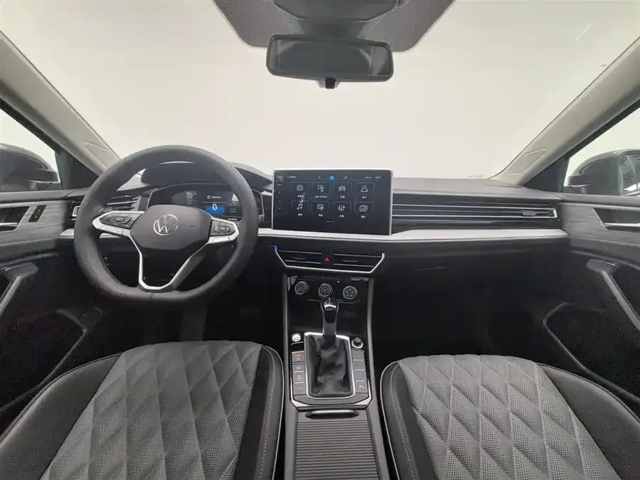 Volkswagen Sagitar 2023 Sagitar 300TSI DSG Beyond Edition 2024 — миниатюра 2