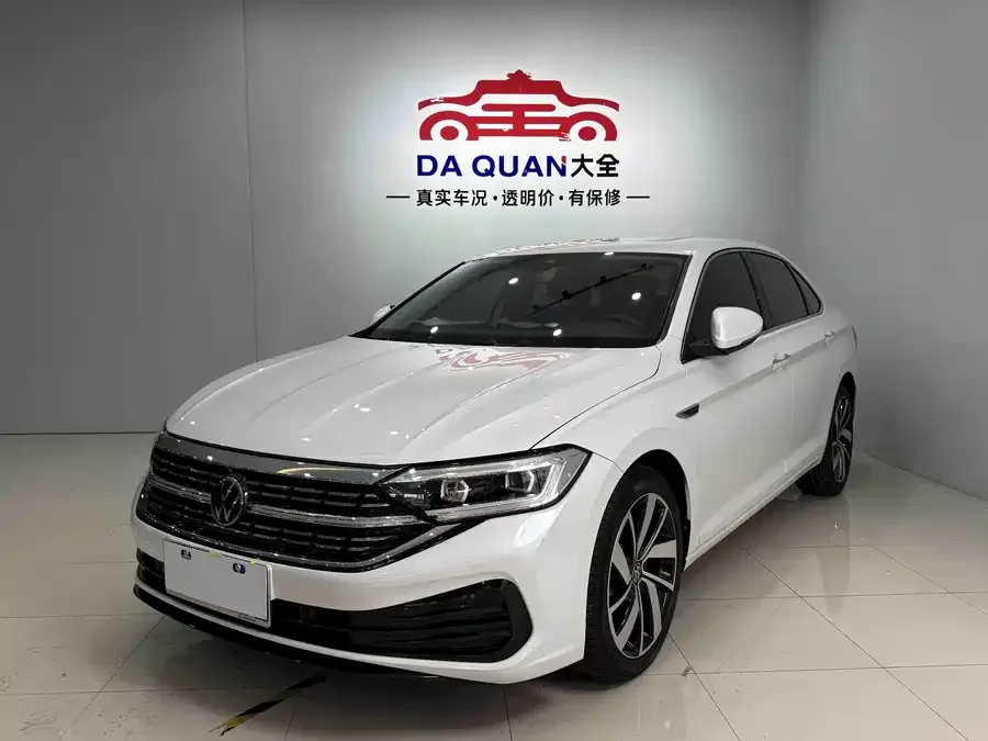 Volkswagen Sagitar 2023 Sagitar 300TSI DSG Excellence Edition 2023 — фото 1, купить с доставкой в Москву