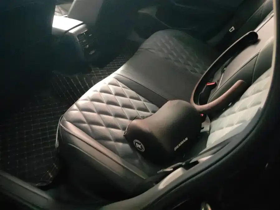 Volkswagen Sagitar 2023 Sagitar 300TSI DSG Beyond Edition 2024 — миниатюра 5