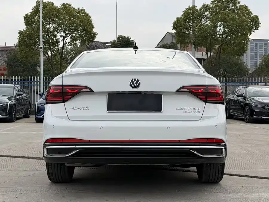 Volkswagen Sagitar 2023 Sagitar 300TSI DSG Beyond Edition 2023 — миниатюра 2