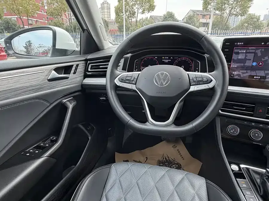 Volkswagen Sagitar 2023 Sagitar 300TSI DSG Beyond Edition 2023 — миниатюра 3