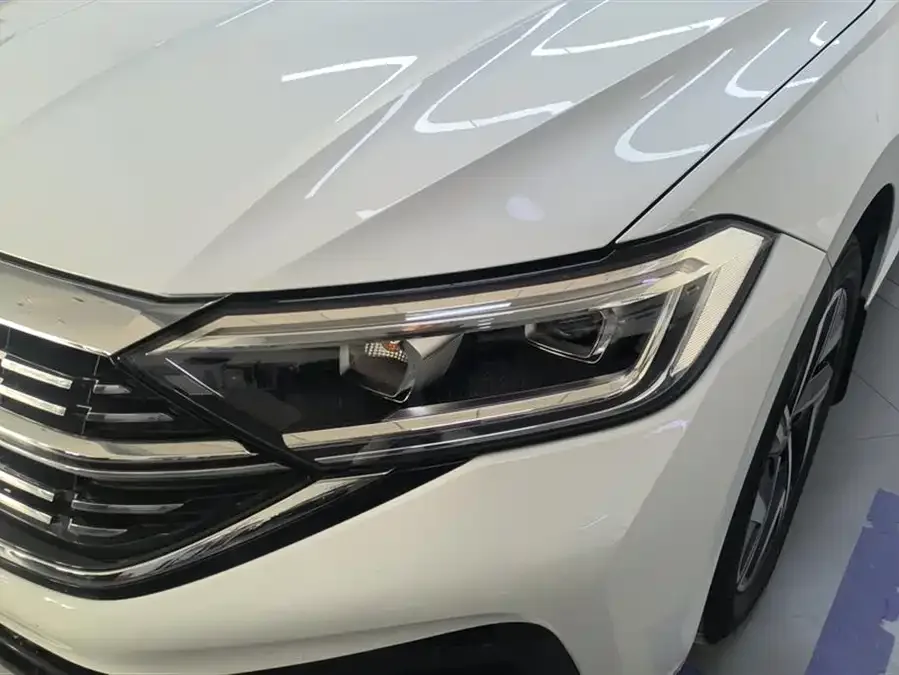 Volkswagen Sagitar 2023 Sagitar 300TSI DSG Beyond Edition 2023 — миниатюра 2