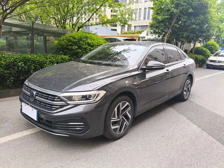 Volkswagen Sagitar 2023 Sagitar 300TSI DSG Beyond Edition 2023 — фото 1, купить с доставкой в Москву