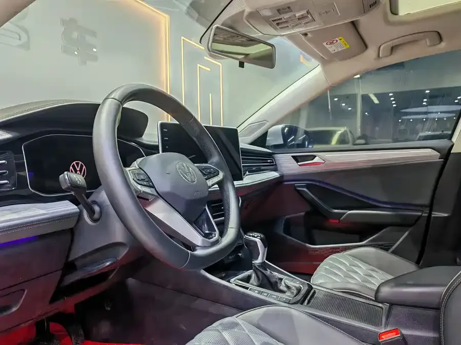 Volkswagen Sagitar 2023 Sagitar 300TSI DSG Beyond Edition 2023 — миниатюра 2